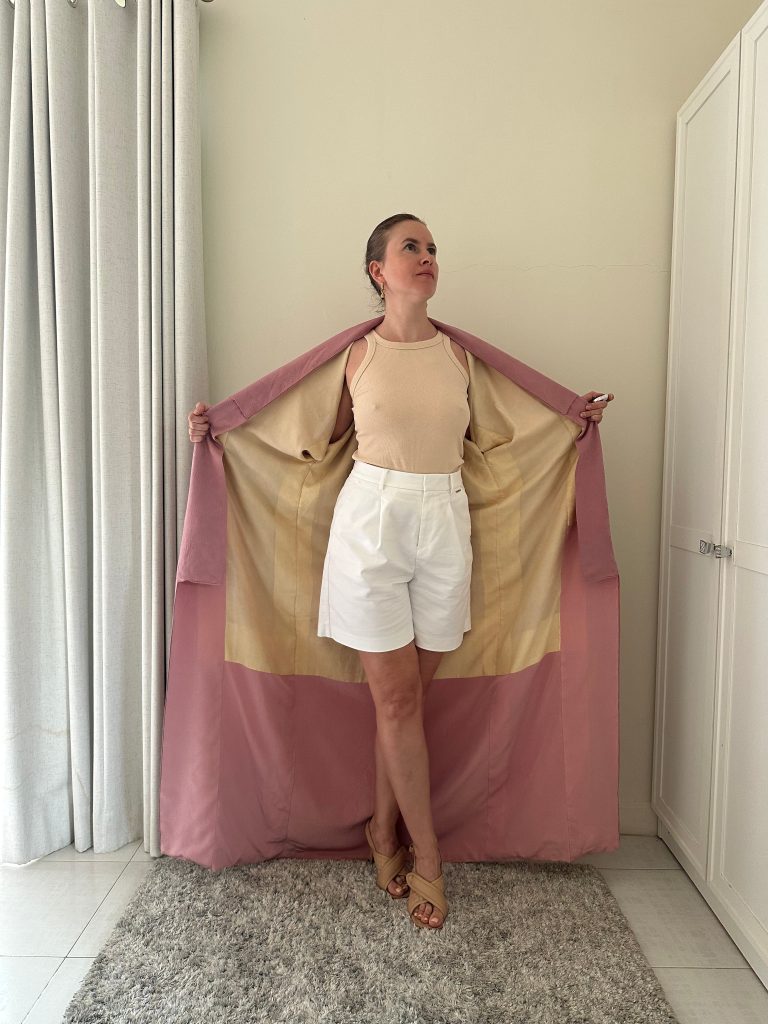 Silk Vintage Kimono Винтажное кимоно из шелка в цвете пыльной розы с набивным орнаментом в виде павлинов
